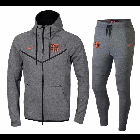 nike tracksuit mens 2019